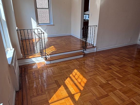 4th image of 11420 Queens Blvd #5