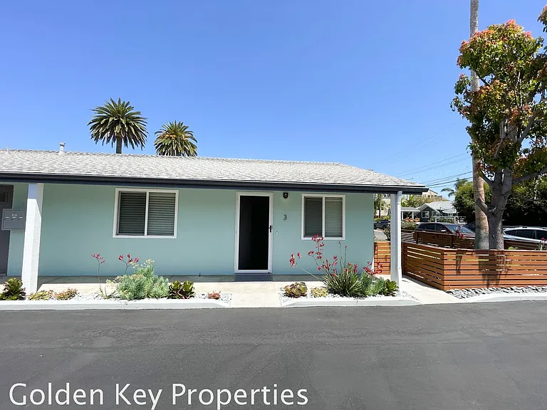 2715 Madison St #3 — Photo 3