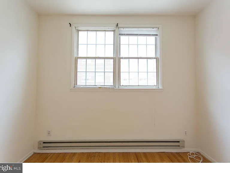 727 Spruce St #2R — Photo 13