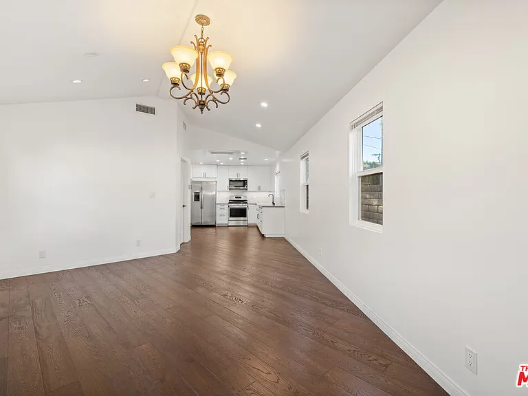 6147 Will Rogers St — Photo 5