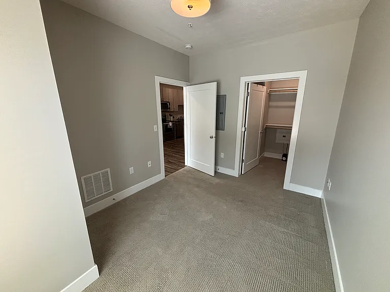 720 S 30th St #107 — Photo 4