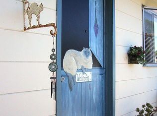 937 Walnut St, Pacific Grove, CA 93950