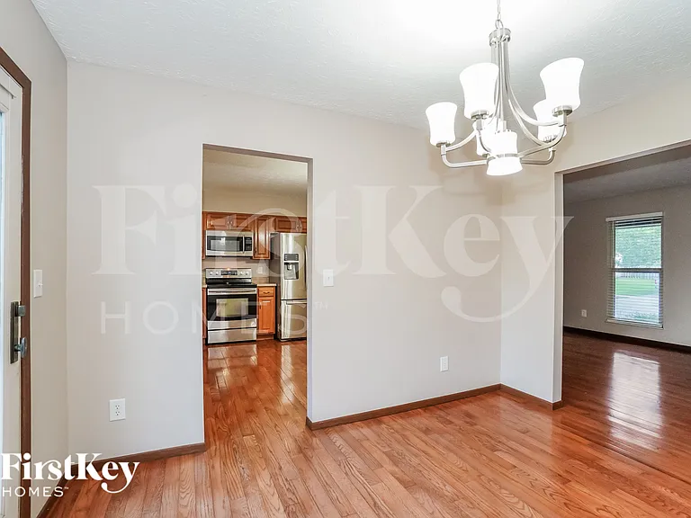 4033 Erin Ln — Photo 5