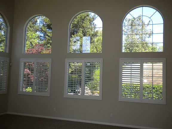 3rd image of 4388 Saint Andrews Dr