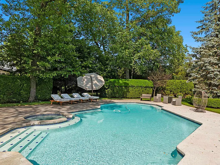 172 Truman Dr — Photo 14