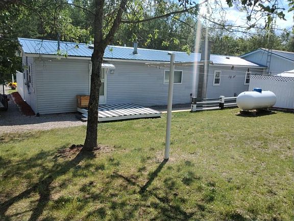 3rd image of 2077 Dumont Dr
