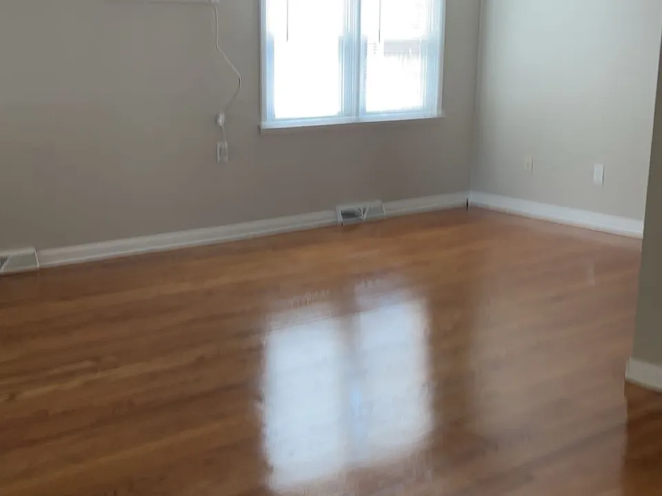 24 Keats St #1