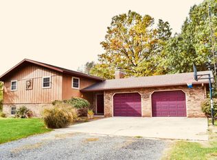 230 Bainbridge Center Rd, Benton Harbor, MI 49022