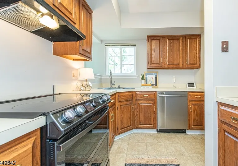 31 Sage Ct #31 — Photo 16