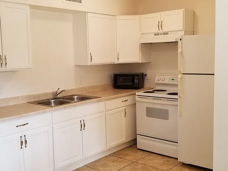3208 N 67th Pl — Photo 5