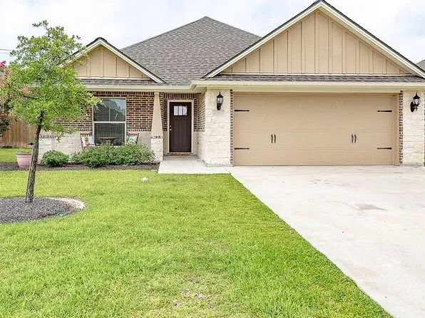 3601 Davidson Dr, College Station, TX 77845