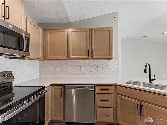 4th image of 4232 Apple Branch Dr #55-305