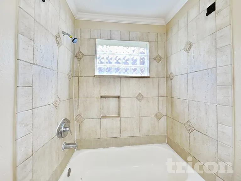 16231 Cypress Point Dr — Photo 13