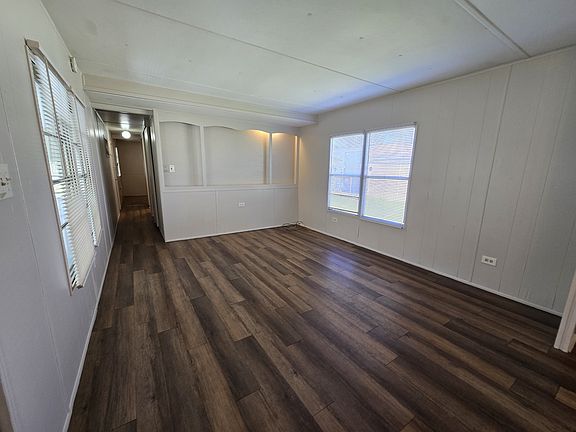 5th image of 1740 Missouri Ave