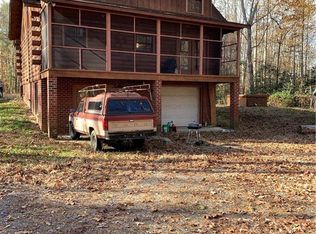 5428 Custis Millpond Rd, West Point, VA 23181