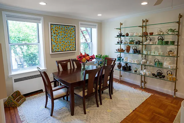 Sold by Dorsa Group | media 37