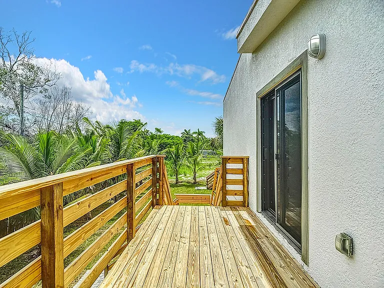 2505 Storter Ave — Photo 50