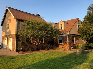 10221 Rainbow Rd, Carrollton, VA 23314