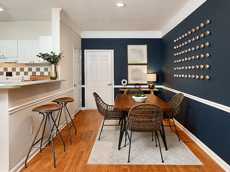Windcrest Model Dining