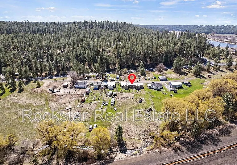 9322 S Cheney Spokane Rd — Photo 2