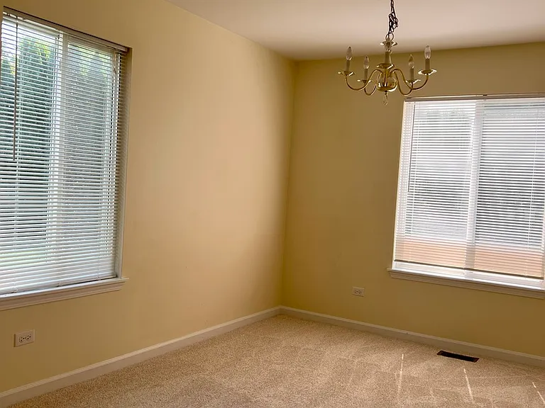 2308 Sedgwick Ct — Photo 3