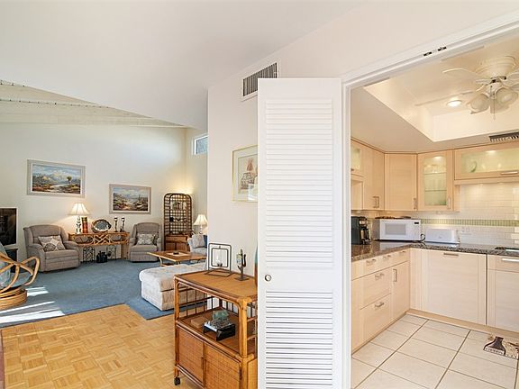 5th image of 2044 Normandy Ct