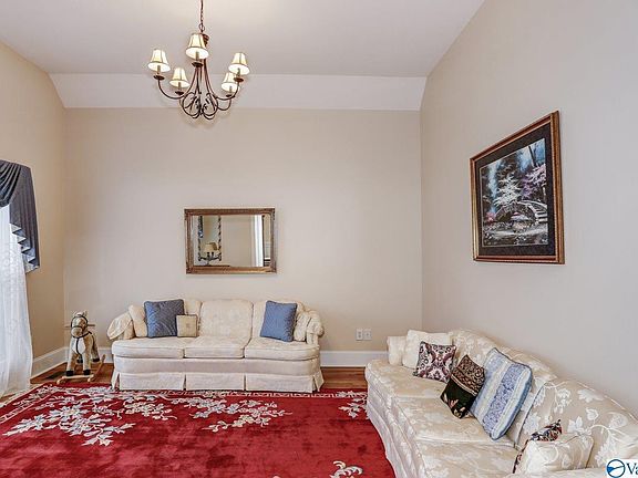 5th image of 212 Twin Lakes Dr