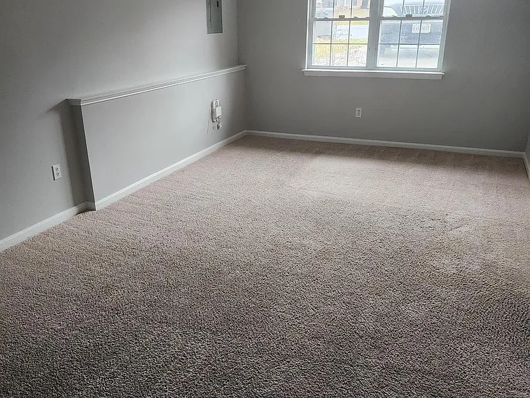 121 Deer Hill Ct — Photo 16