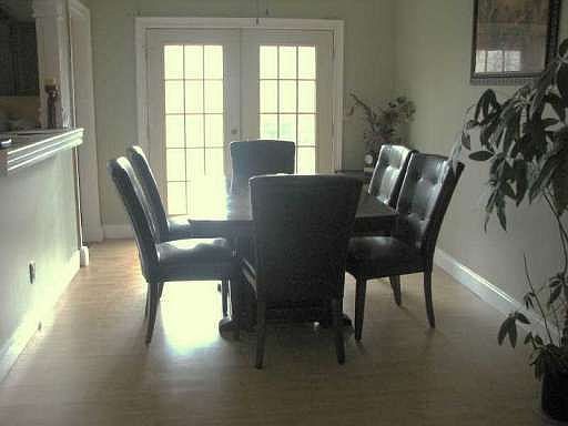 2nd image of 715 Oxford Hall Dr