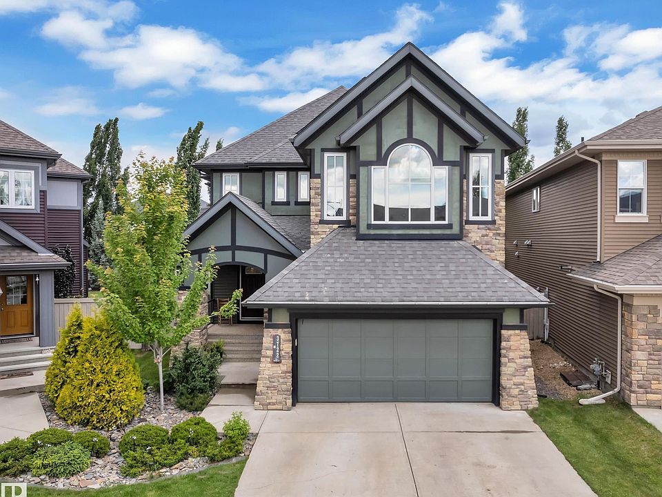 1st image of 3722 Kidd Cres SW