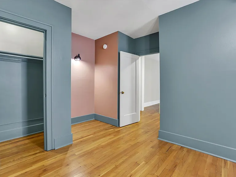 1275 N Clarkson St — Photo 19
