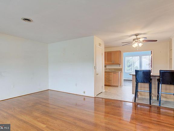 5th image of 1905 Richmond Ave