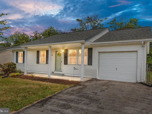 218 Somerset Dr, Stephens City, VA 22655