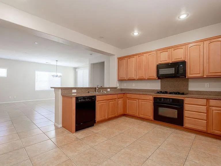 4433 Weitzman Pl — Photo 22