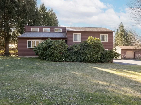 13 Hungry Lane Rd, Central Square, NY 13036