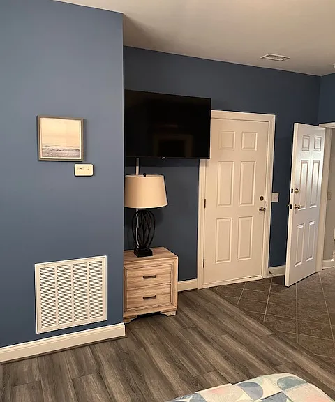 2555 Saint James Dr #506-A — Photo 4