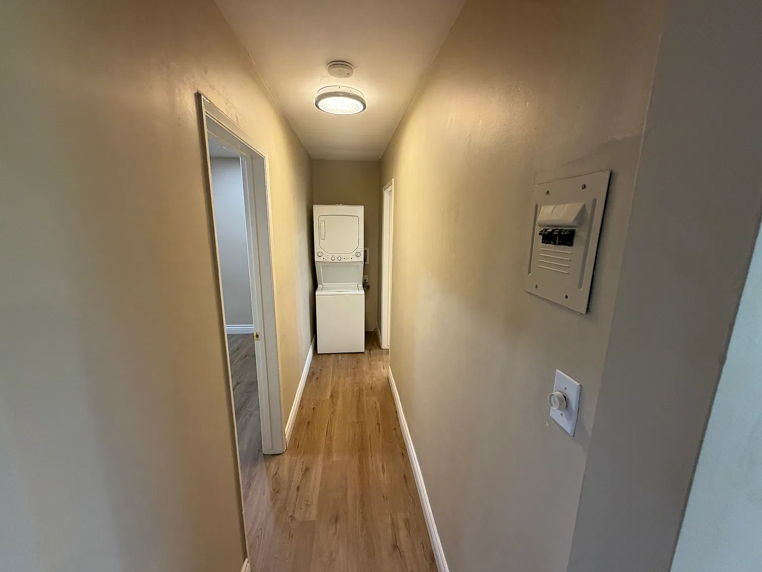 2 bed, 1180 sqft, $2,995 — Photo 3