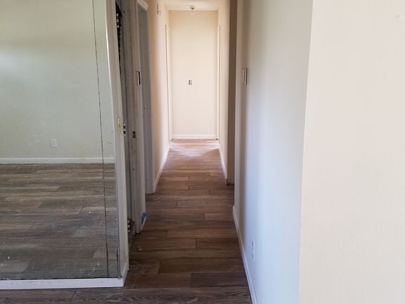 2nd image of 370 SW 14th St