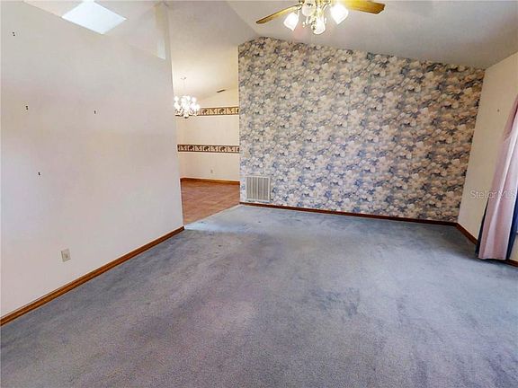 4th image of 1198 Lyric Dr