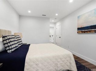 6040 Lindley Ave, Encino, CA 91316