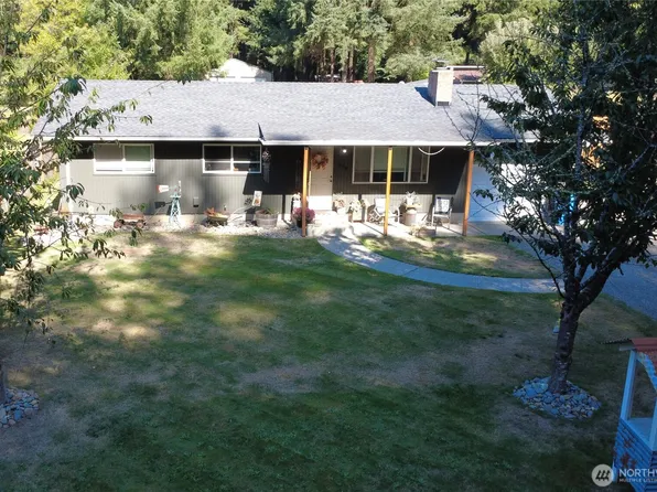 132 Coyote Lane, Castle Rock, WA 98611