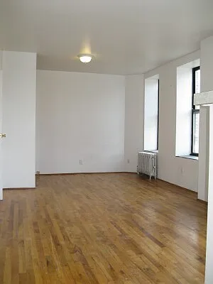 Rented by Tower Brokerage | media 48