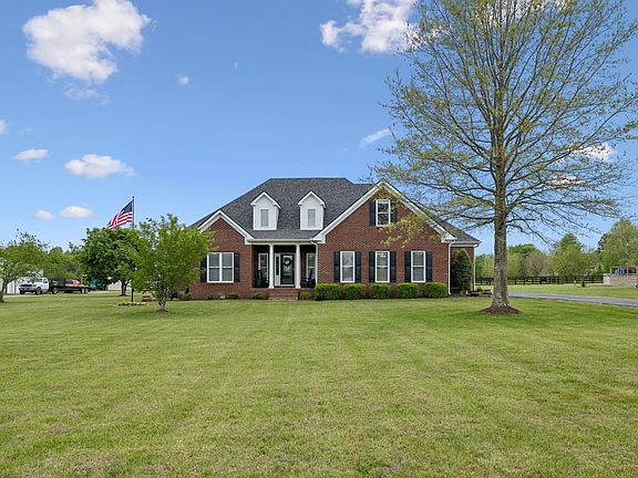 3rd image of 2575 Mount Vernon Rd
