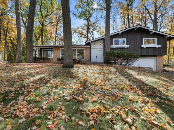 17925 Royalcrest DRIVE, Brookfield, WI 53045