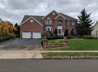 6 Keswick Cir, Monroe Township, NJ 08831