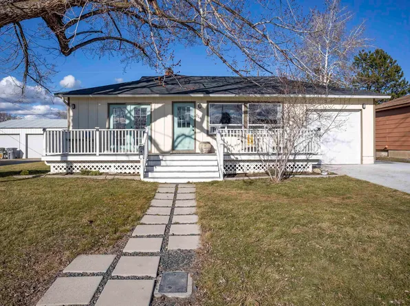 514 Newcomer St, Richland, WA 99354