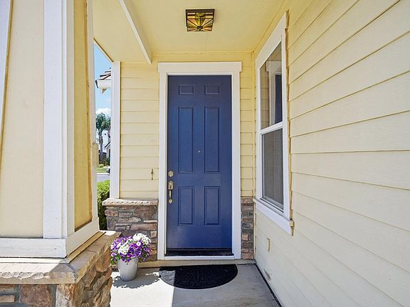 3rd image of 800 Purple Sage Drive