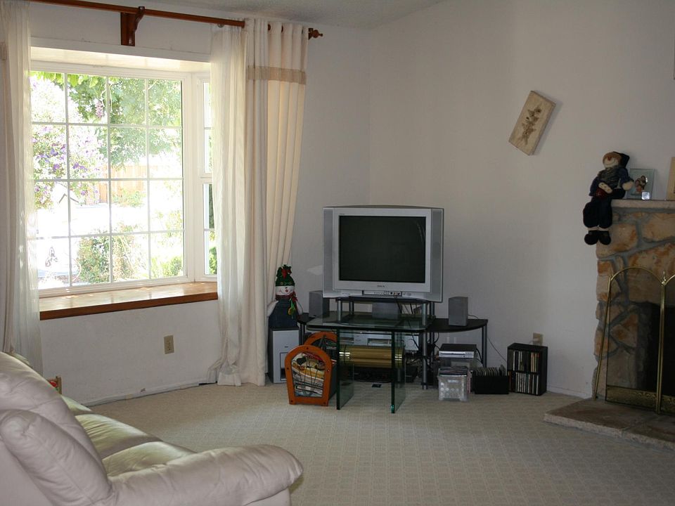 2nd image of 32800 Bass Lake St