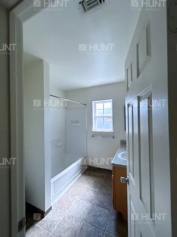 4011 Hemlock Ct — Photo 6