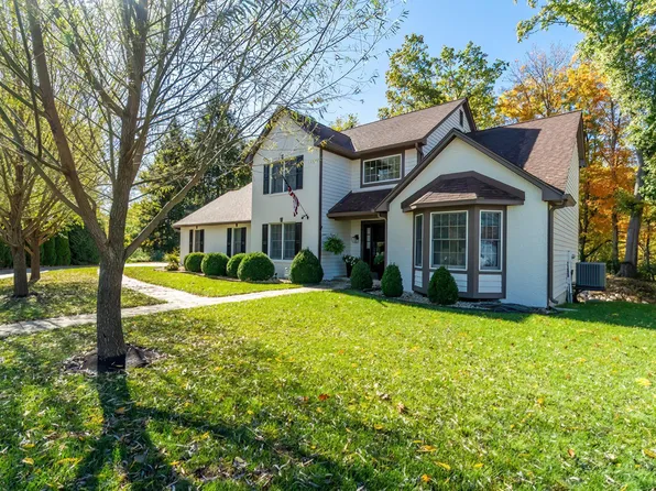 14127 Whiskey Creek Dr, Fort Wayne, IN 46814